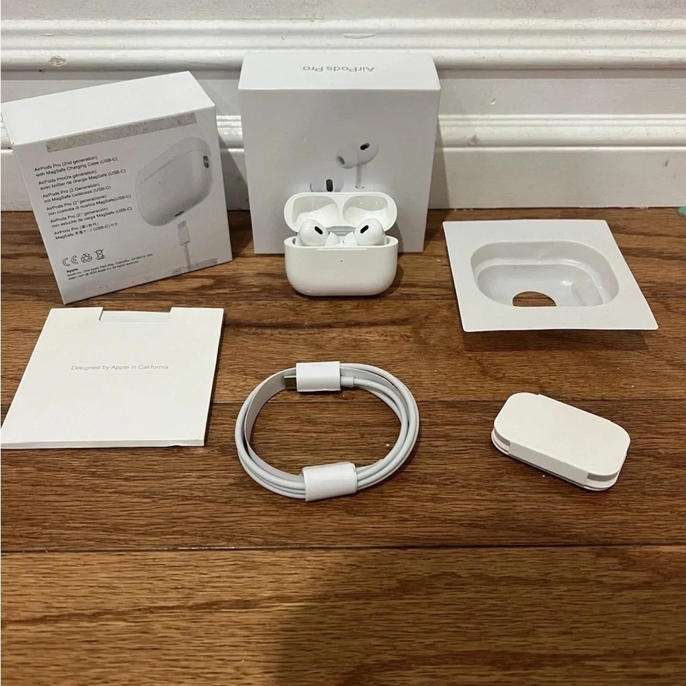 Apple airpods pro 2nd generation with Charging Case - White